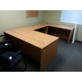 Sugar Maple C / U Suite Desk Shell w Knee Space Sugar Maple C / U Suite Desk Shell w Knee Space